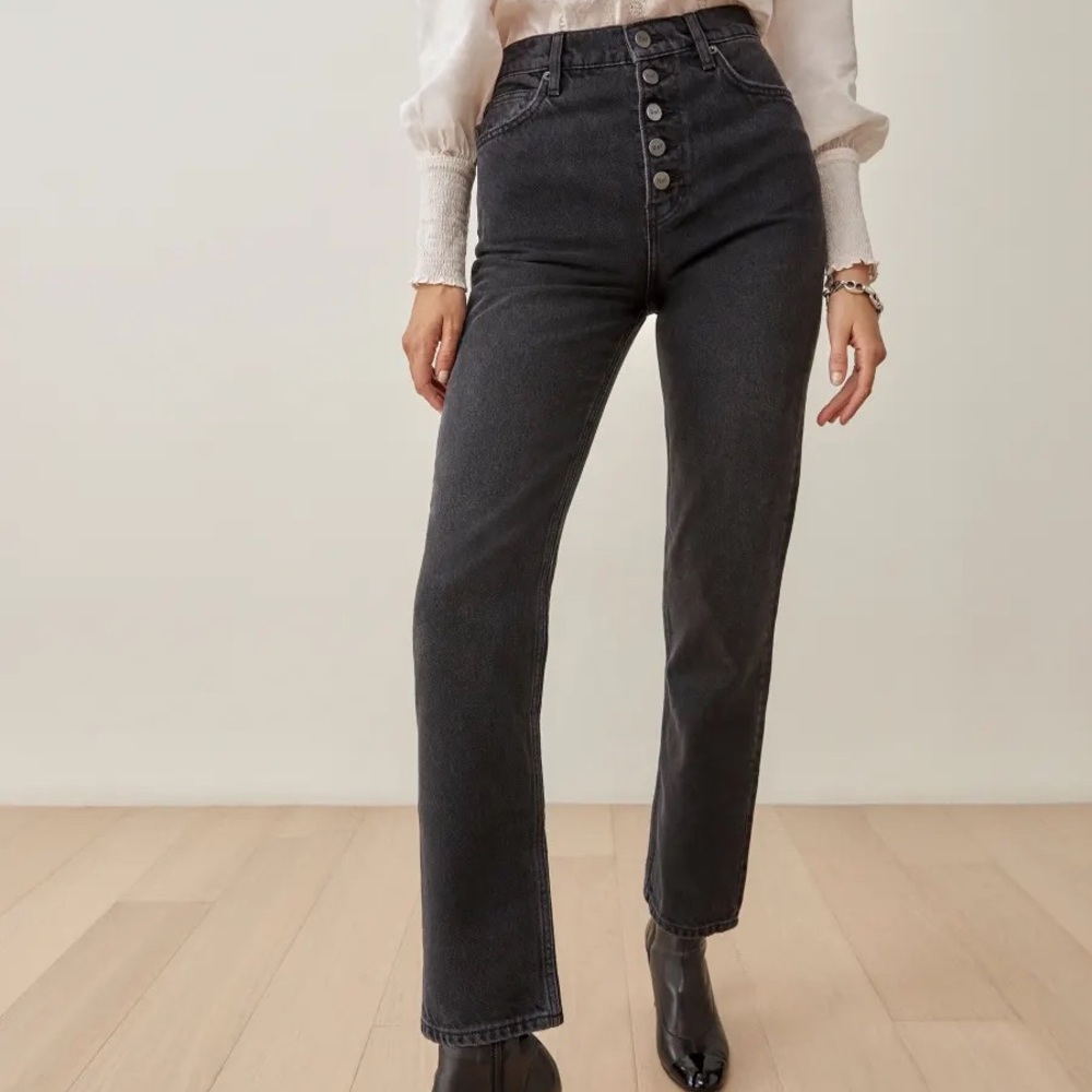 NWT Reformation Cynthia Button Fly High Rise Straight Jeans